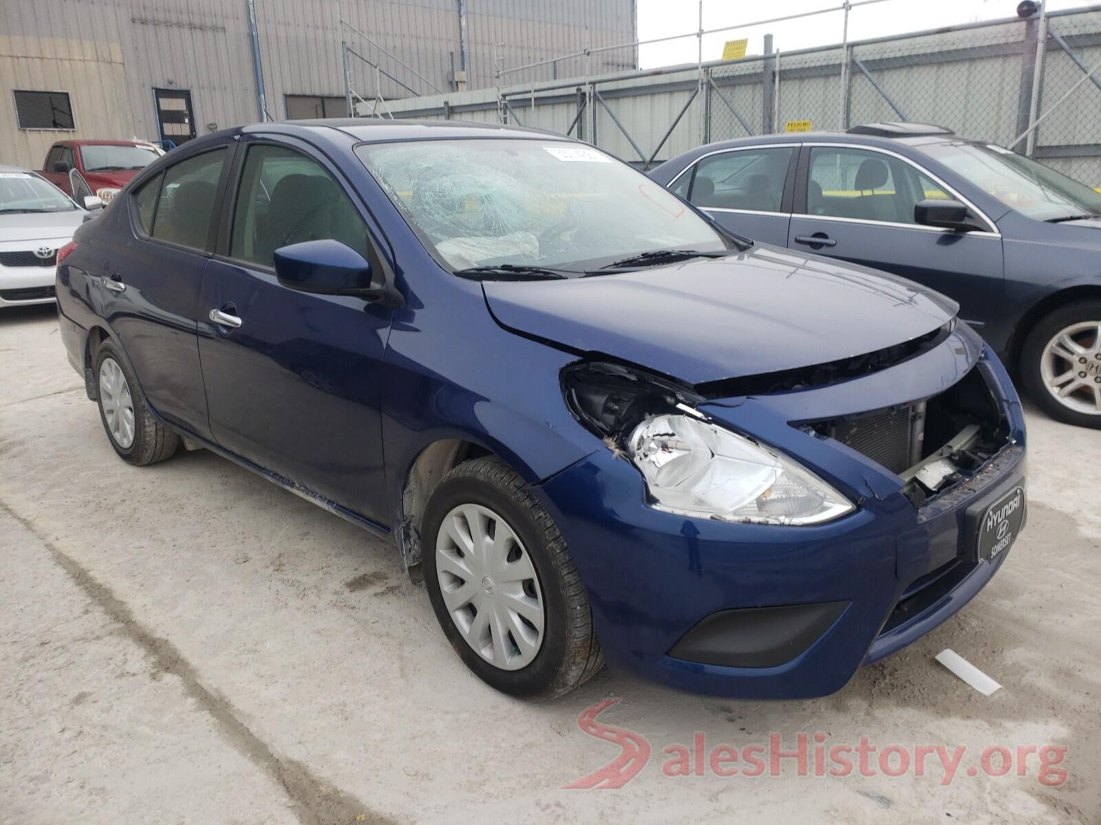 3N1CN7AP8JL832261 2018 NISSAN VERSA