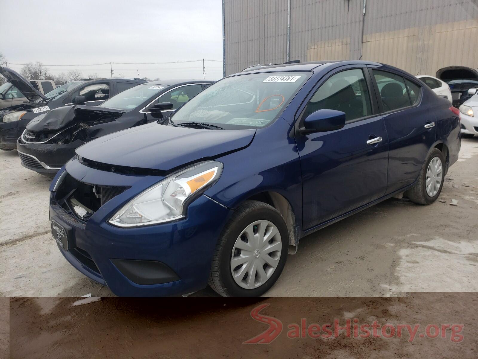 3N1CN7AP8JL832261 2018 NISSAN VERSA