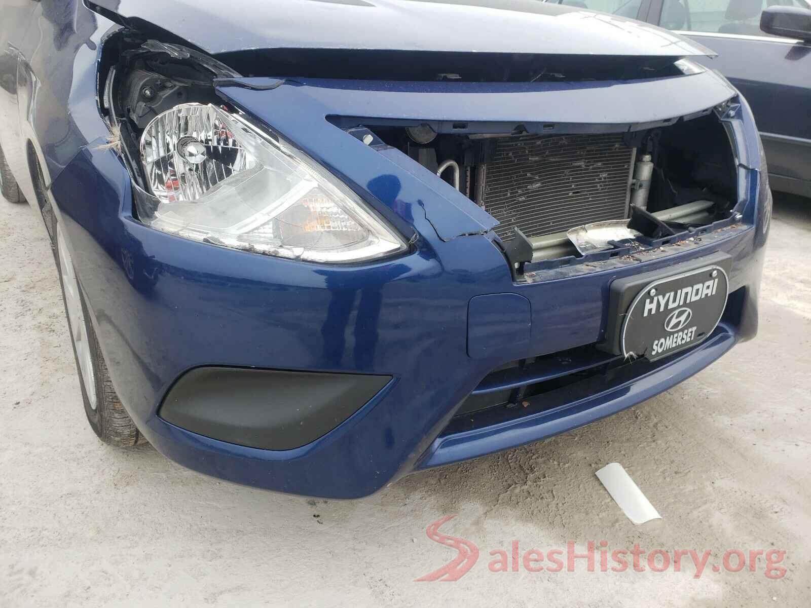 3N1CN7AP8JL832261 2018 NISSAN VERSA