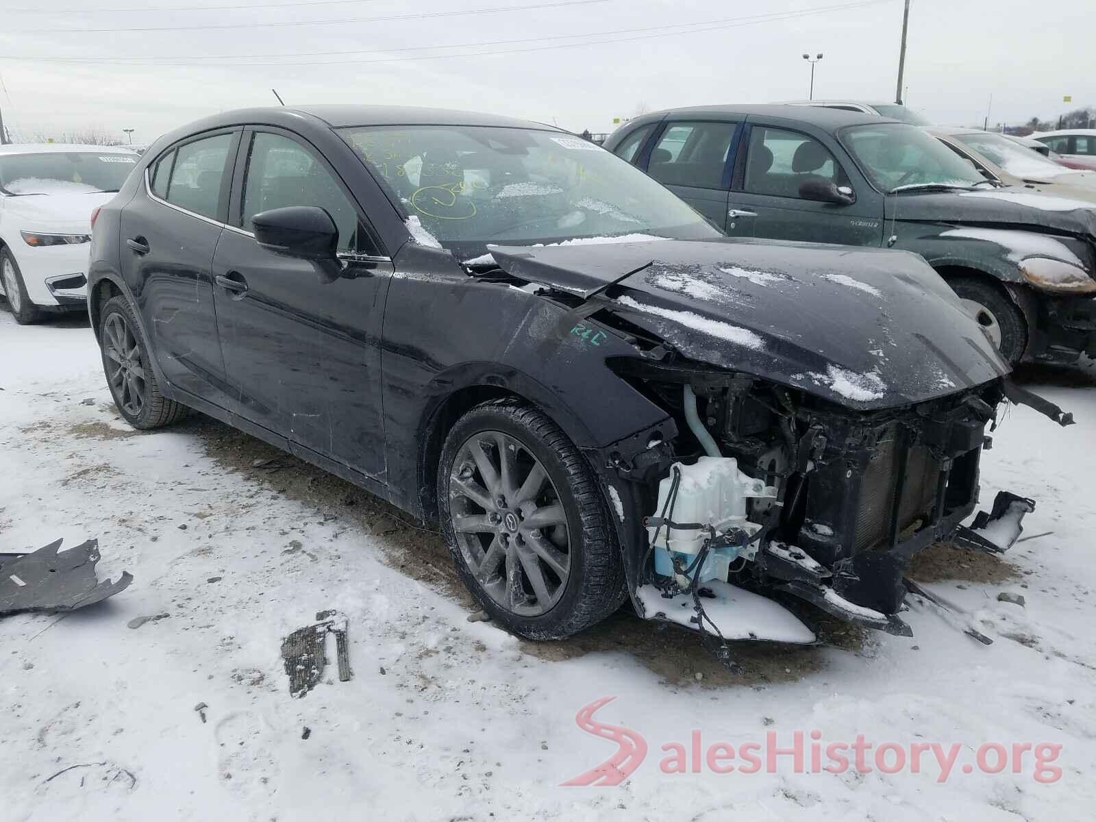 3MZBN1L39JM182556 2018 MAZDA 3