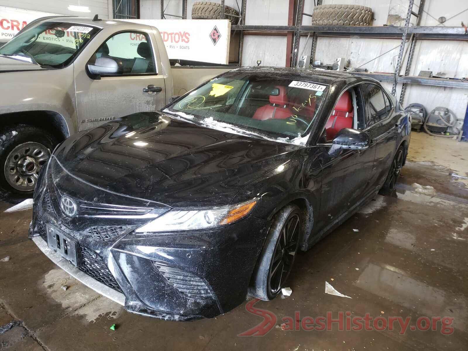 4T1B61HK5JU008913 2018 TOYOTA CAMRY