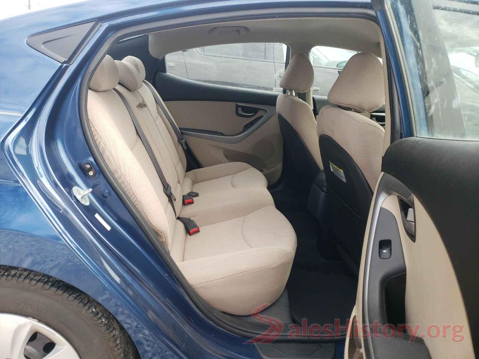 KMHDH4AE0GU640882 2016 HYUNDAI ELANTRA