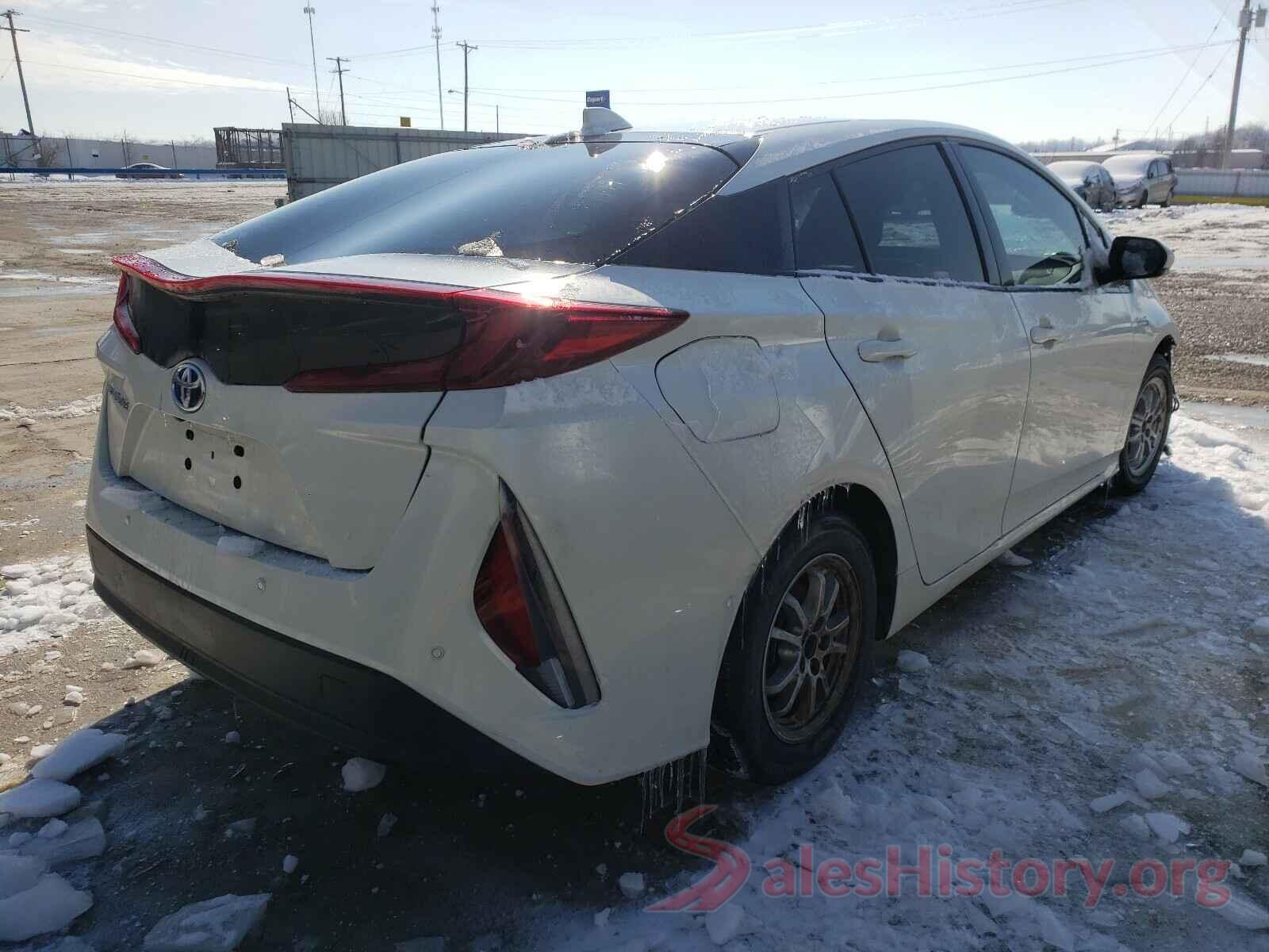 JTDKARFPXJ3072693 2018 TOYOTA PRIUS