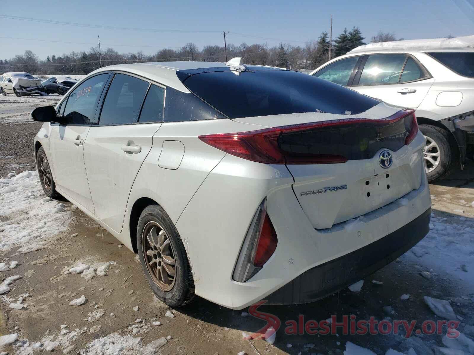 JTDKARFPXJ3072693 2018 TOYOTA PRIUS