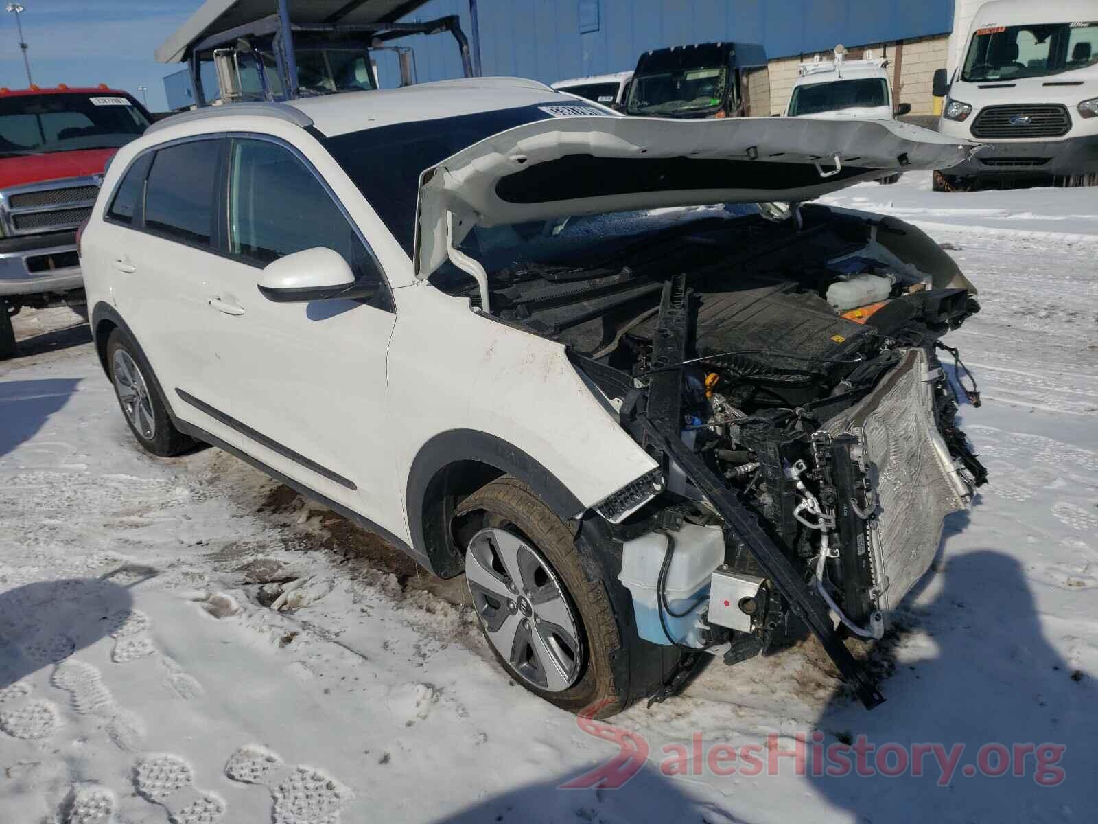 KNDCB3LC0K5263187 2019 KIA NIRO