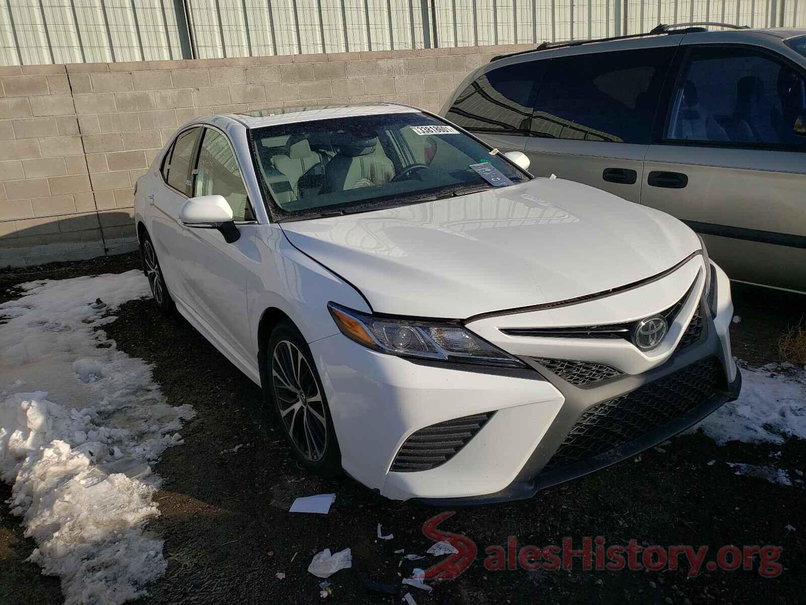 4T1B11HK6JU148452 2018 TOYOTA CAMRY