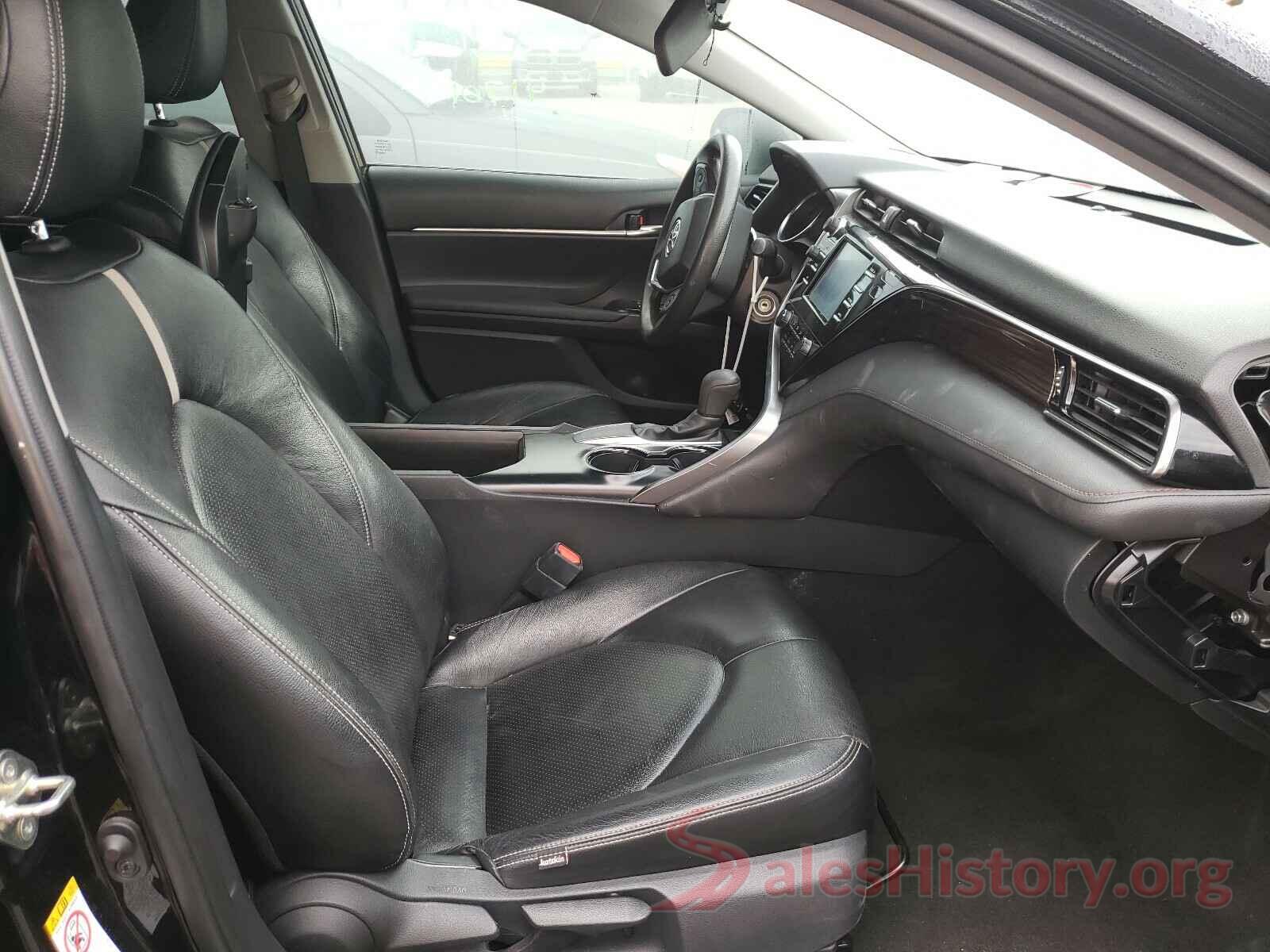 4T1B11HK5KU710438 2019 TOYOTA CAMRY