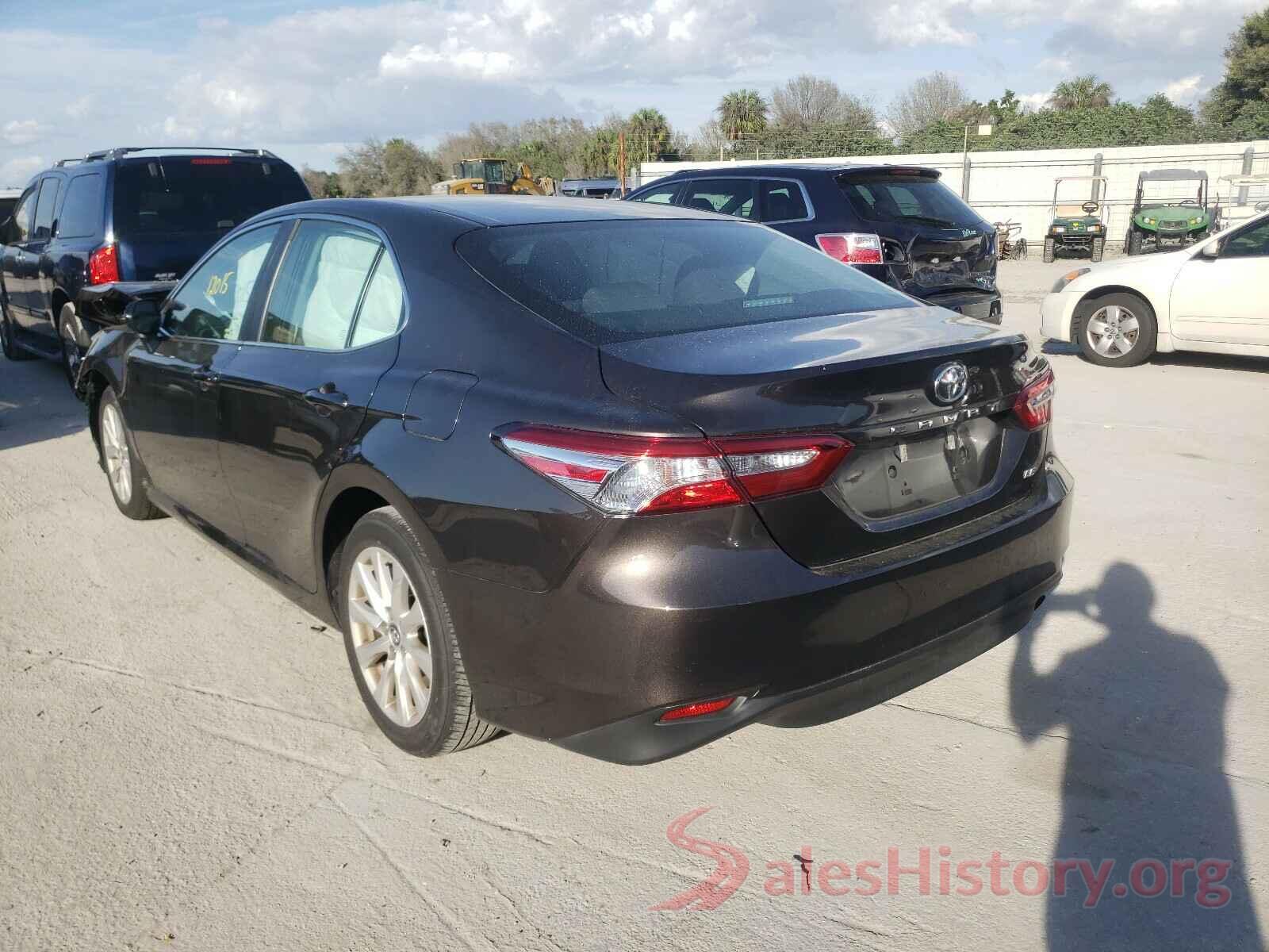 4T1B11HK8JU674310 2018 TOYOTA CAMRY