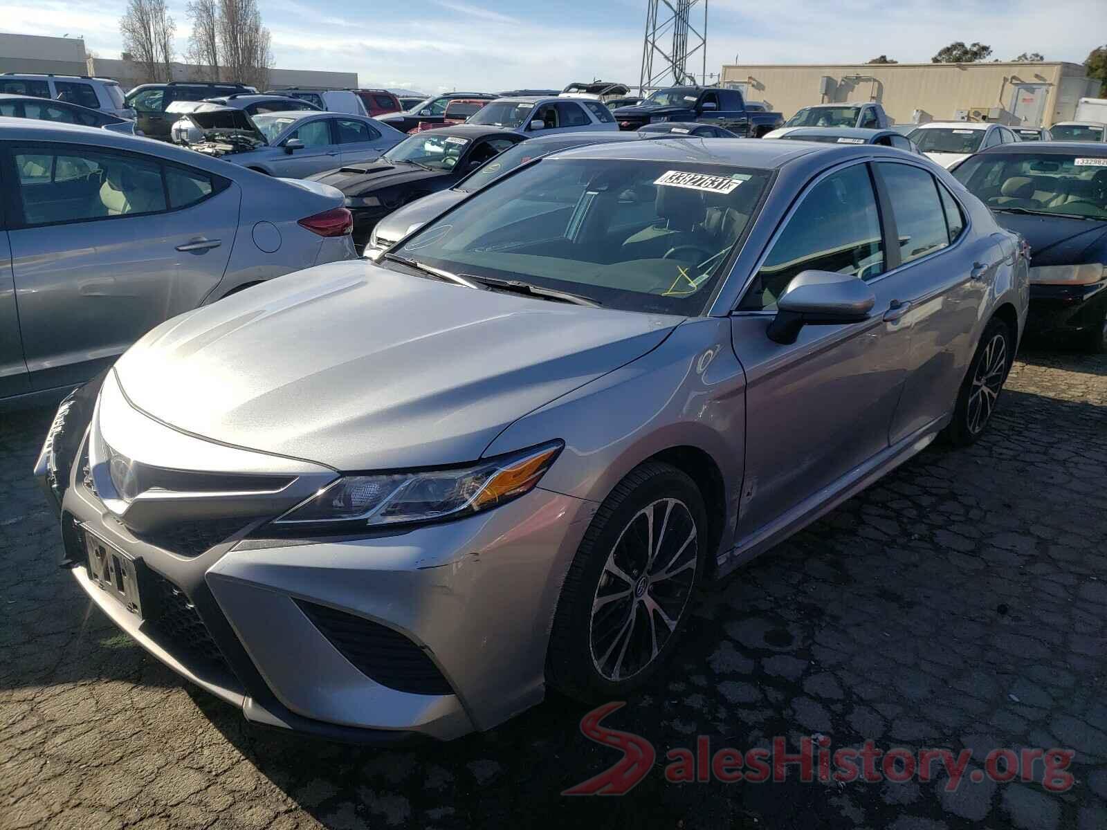 4T1G11AK4LU913032 2020 TOYOTA CAMRY