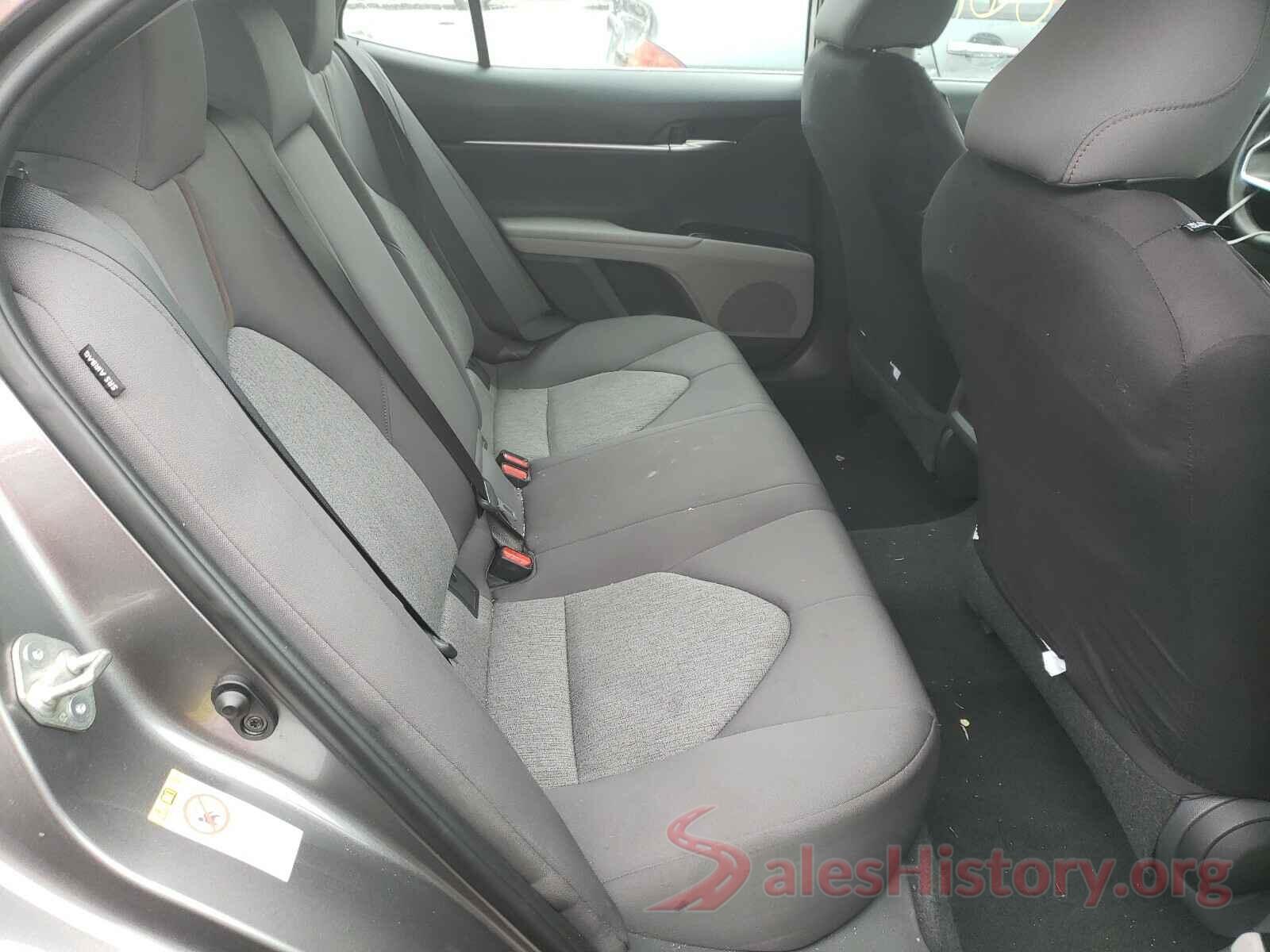 4T1B11HK0JU506337 2018 TOYOTA CAMRY