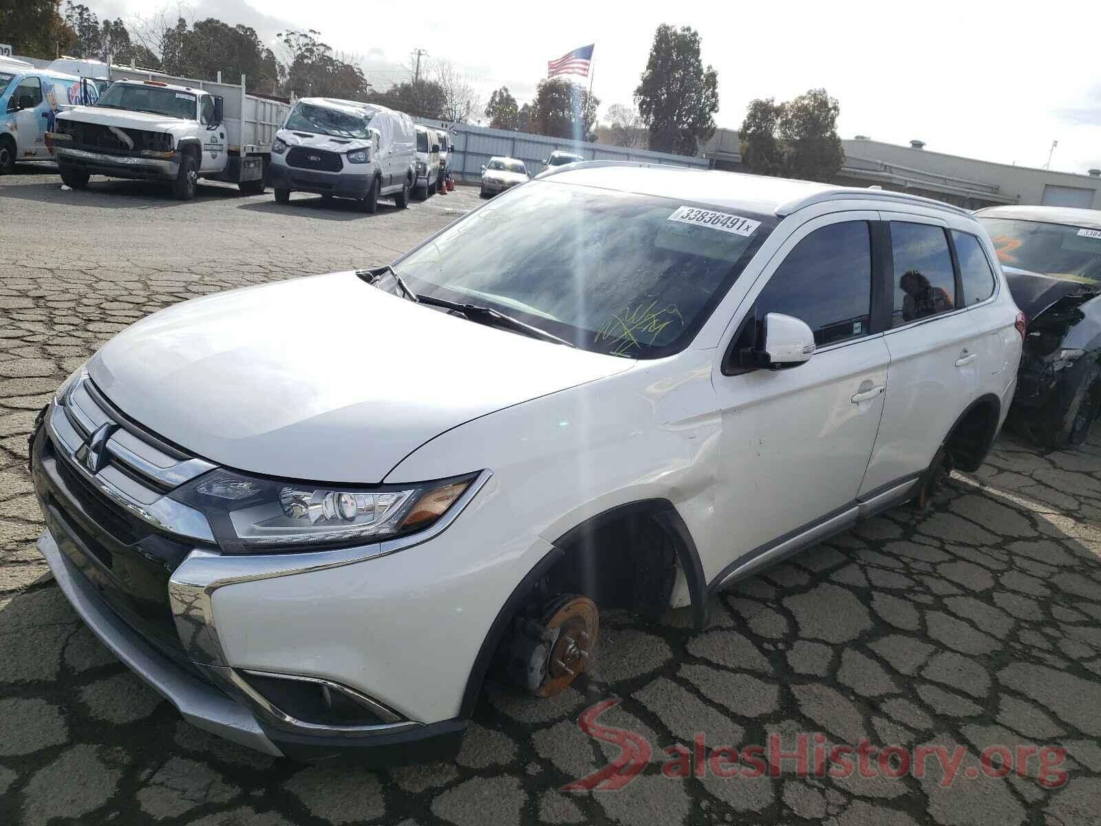 JA4AD3A30HZ035187 2017 MITSUBISHI OUTLANDER