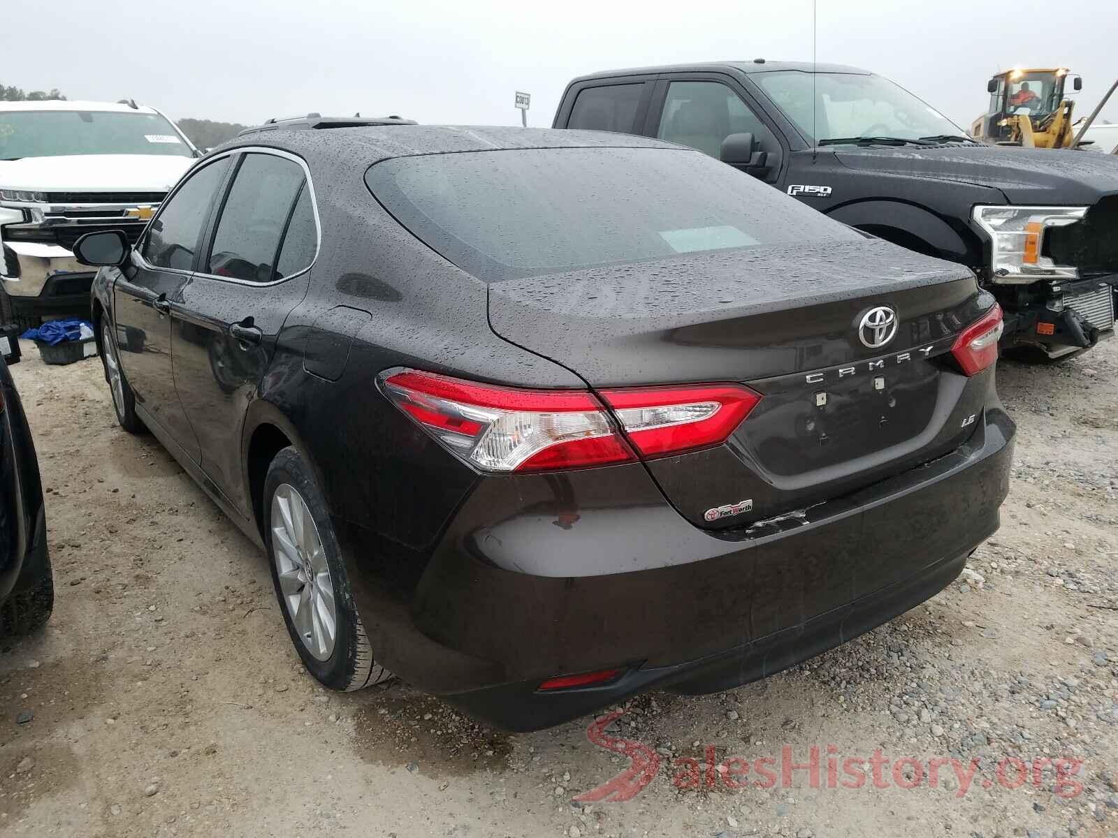 4T1B11HK1JU100602 2018 TOYOTA CAMRY