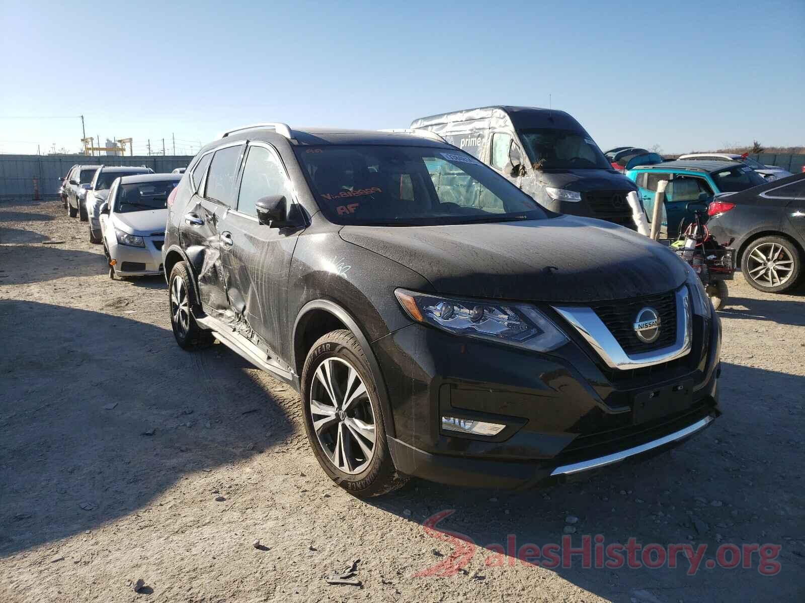 5N1AT2MV1JC818829 2018 NISSAN ROGUE