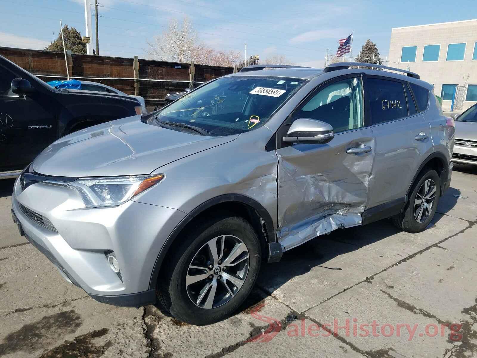 2T3RFREV6JW795454 2018 TOYOTA RAV4