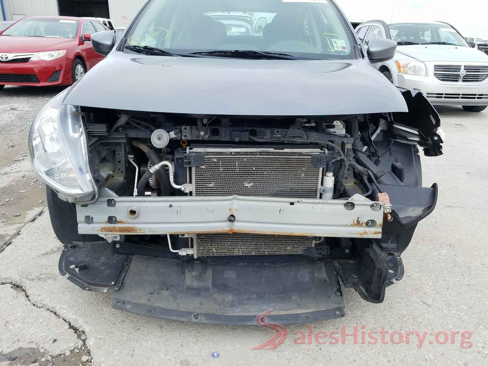 3N1CN7AP0JL863875 2018 NISSAN VERSA