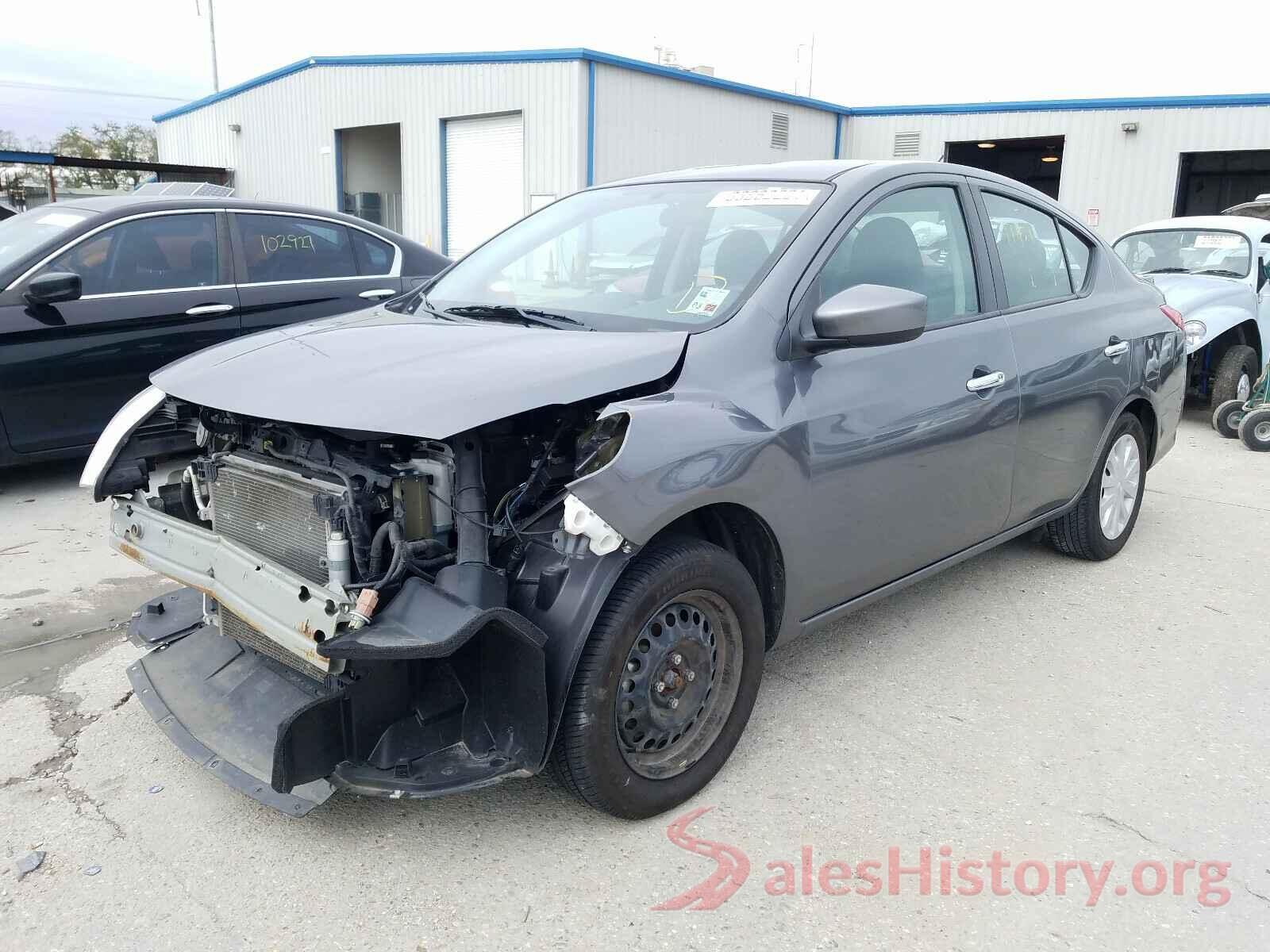 3N1CN7AP0JL863875 2018 NISSAN VERSA