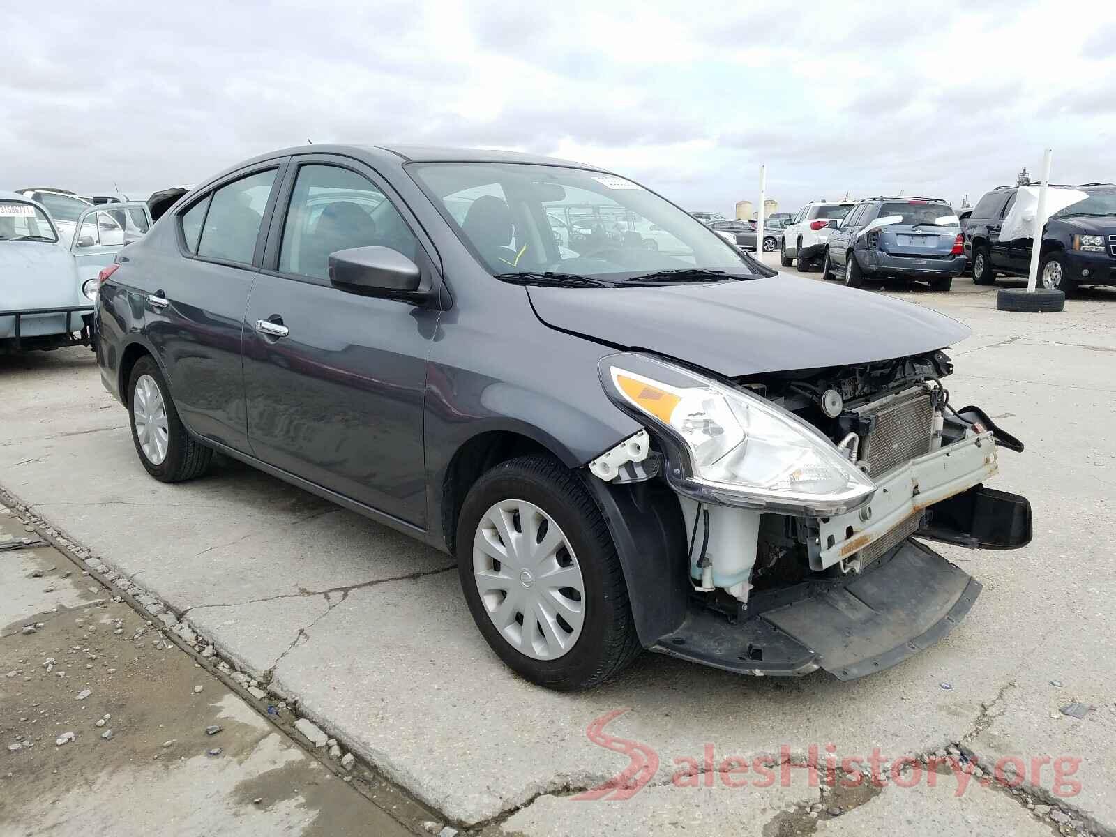 3N1CN7AP0JL863875 2018 NISSAN VERSA