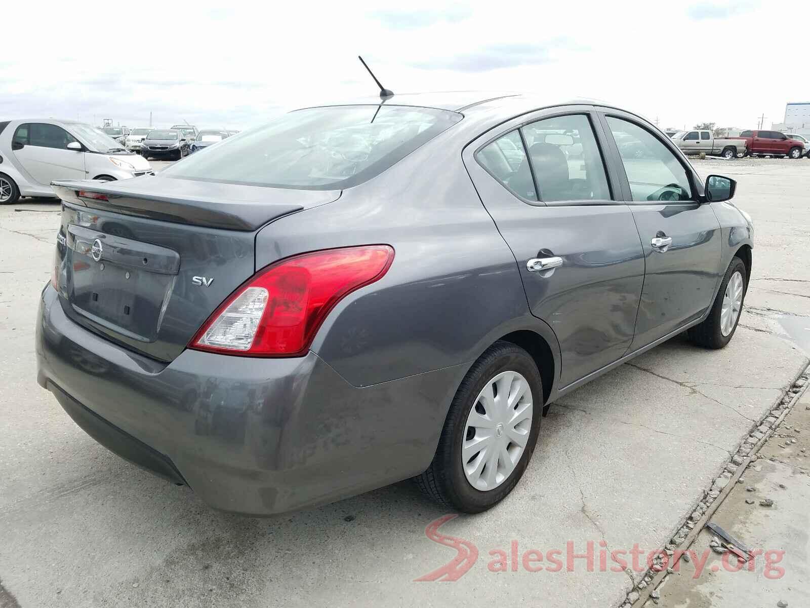 3N1CN7AP0JL863875 2018 NISSAN VERSA