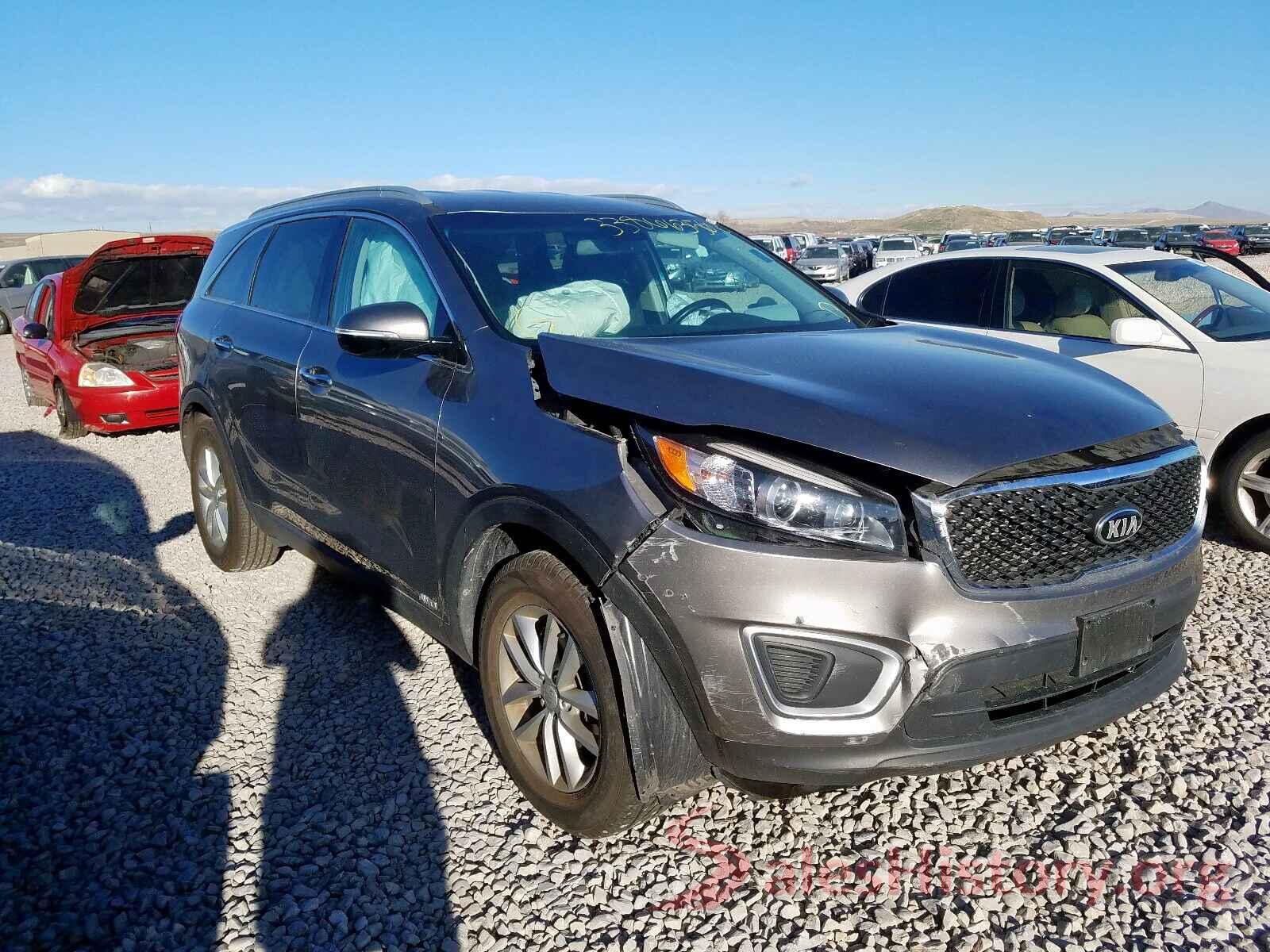 5XYPGDA30GG065185 2016 KIA SORENTO