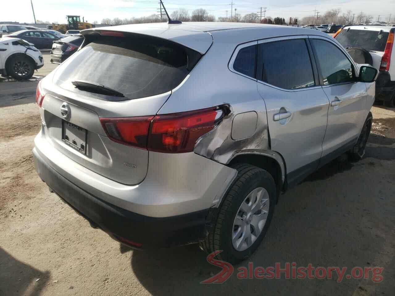 JN1BJ1CR0JW257036 2018 NISSAN ROGUE