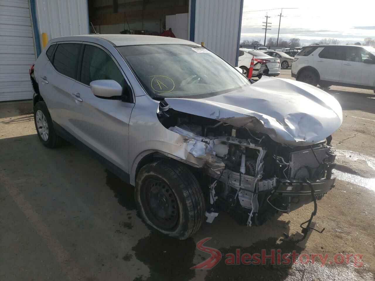 JN1BJ1CR0JW257036 2018 NISSAN ROGUE