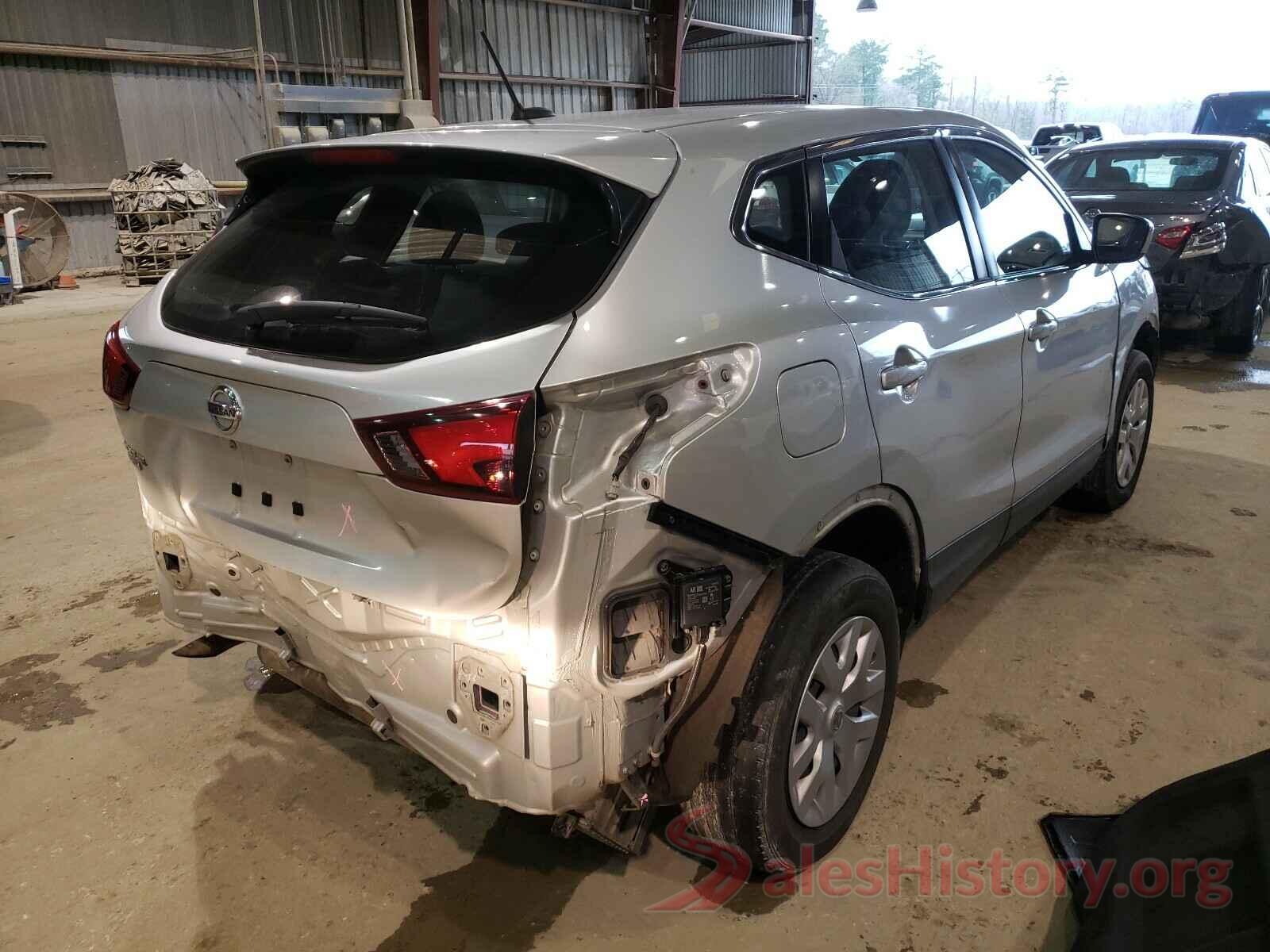 JN1BJ1CP8JW184738 2018 NISSAN ROGUE