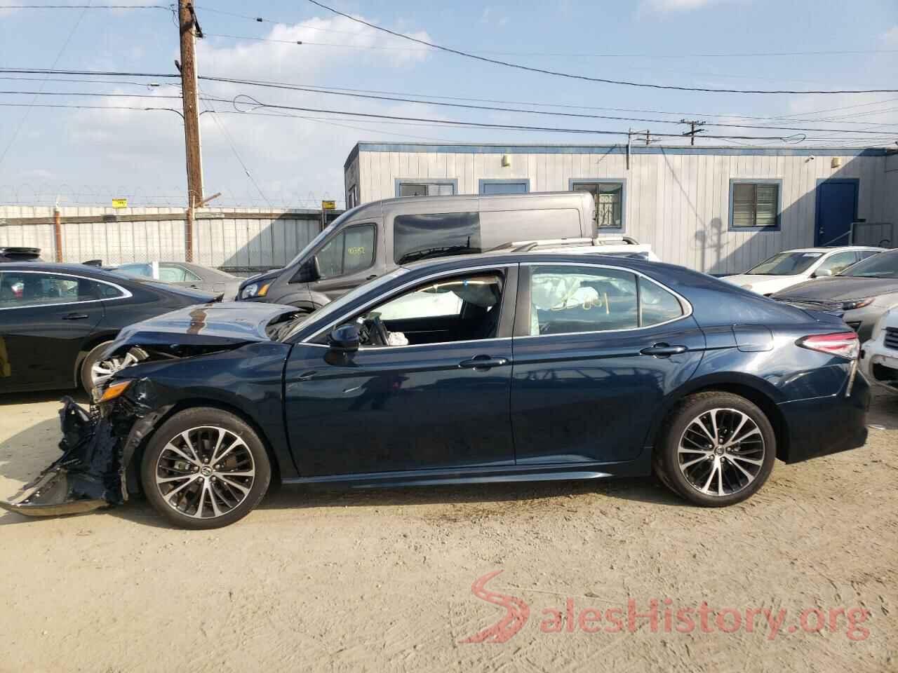 4T1B11HK0KU708922 2019 TOYOTA CAMRY