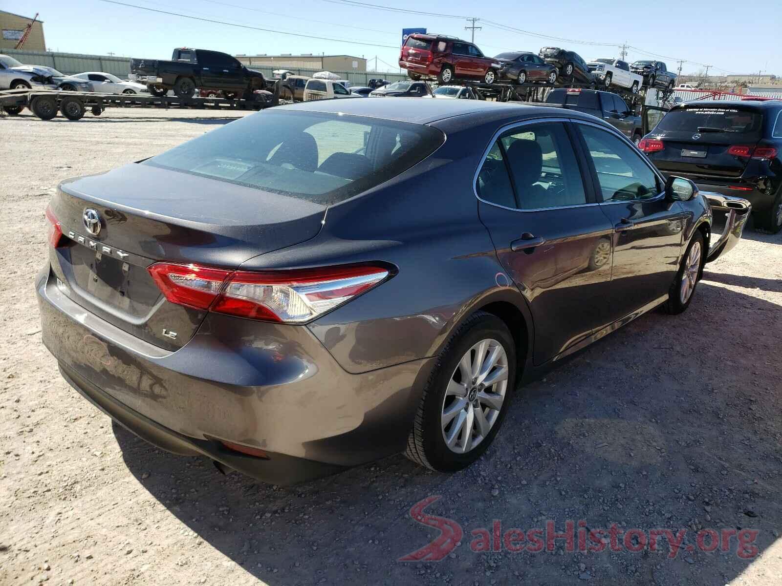 4T1B11HK9JU043016 2018 TOYOTA CAMRY