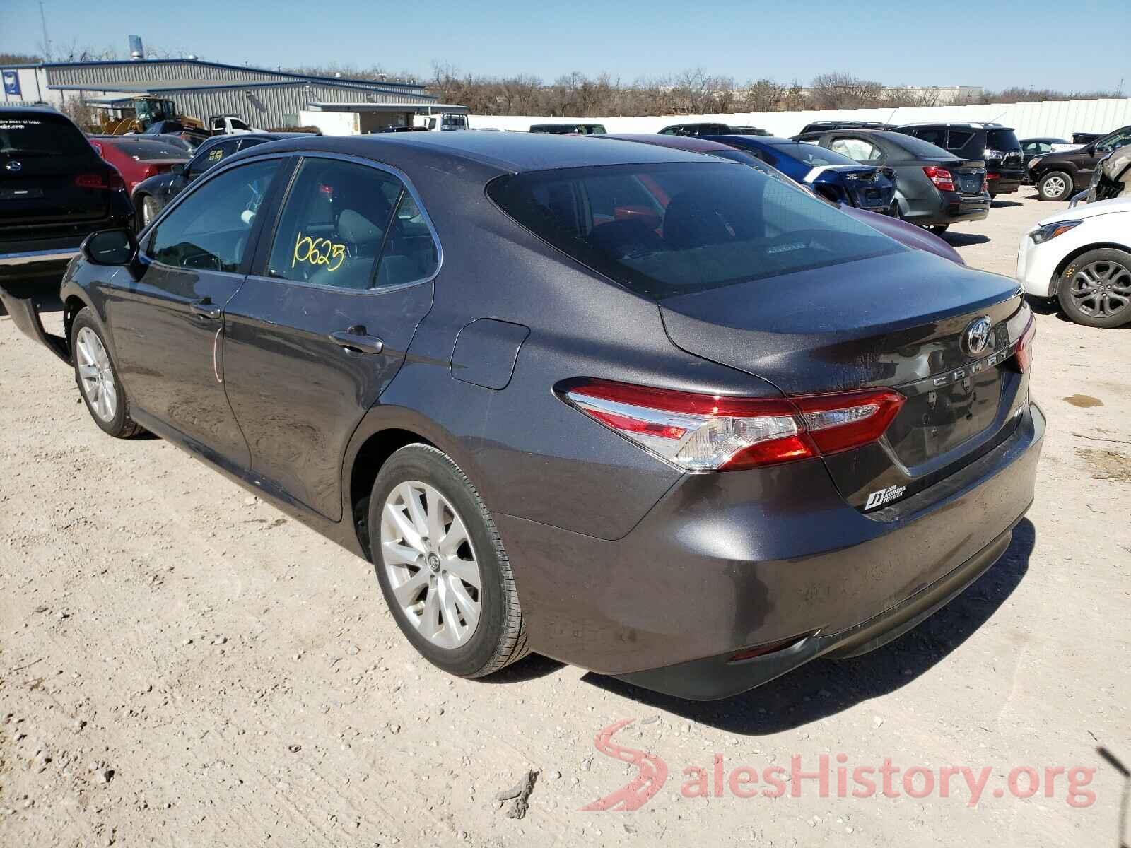 4T1B11HK9JU043016 2018 TOYOTA CAMRY