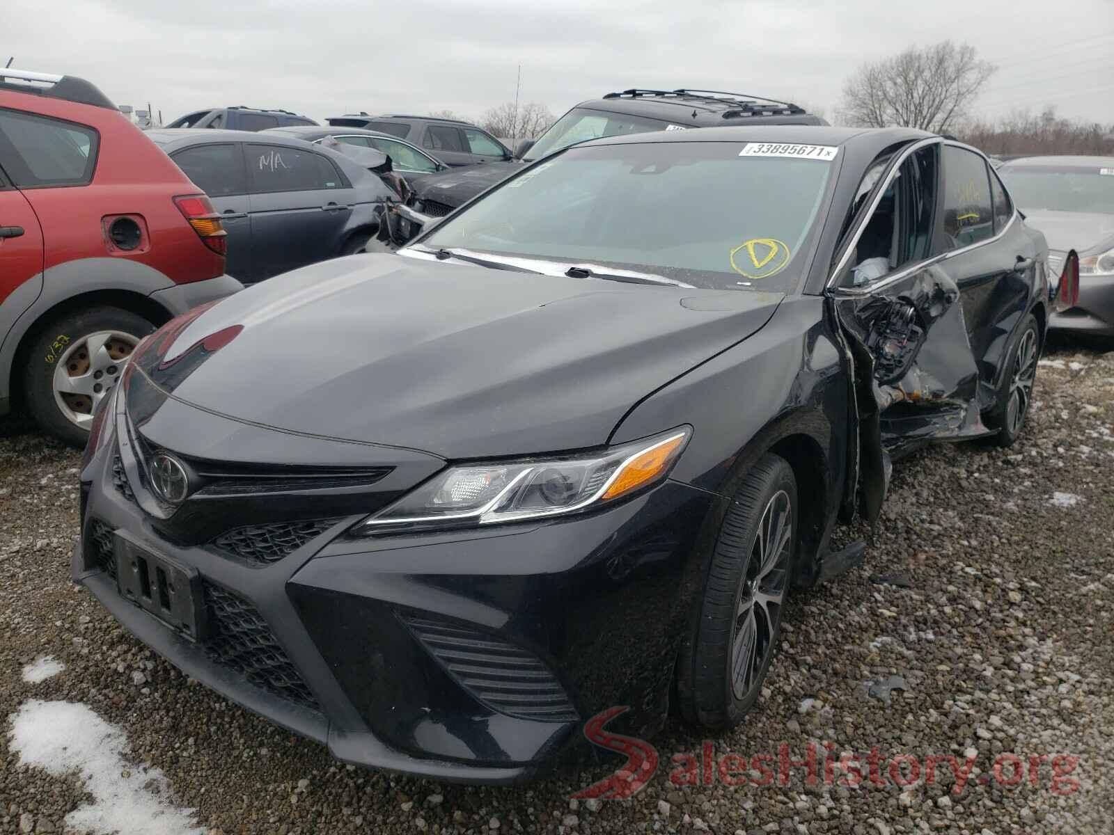 4T1B11HK7JU070179 2018 TOYOTA CAMRY