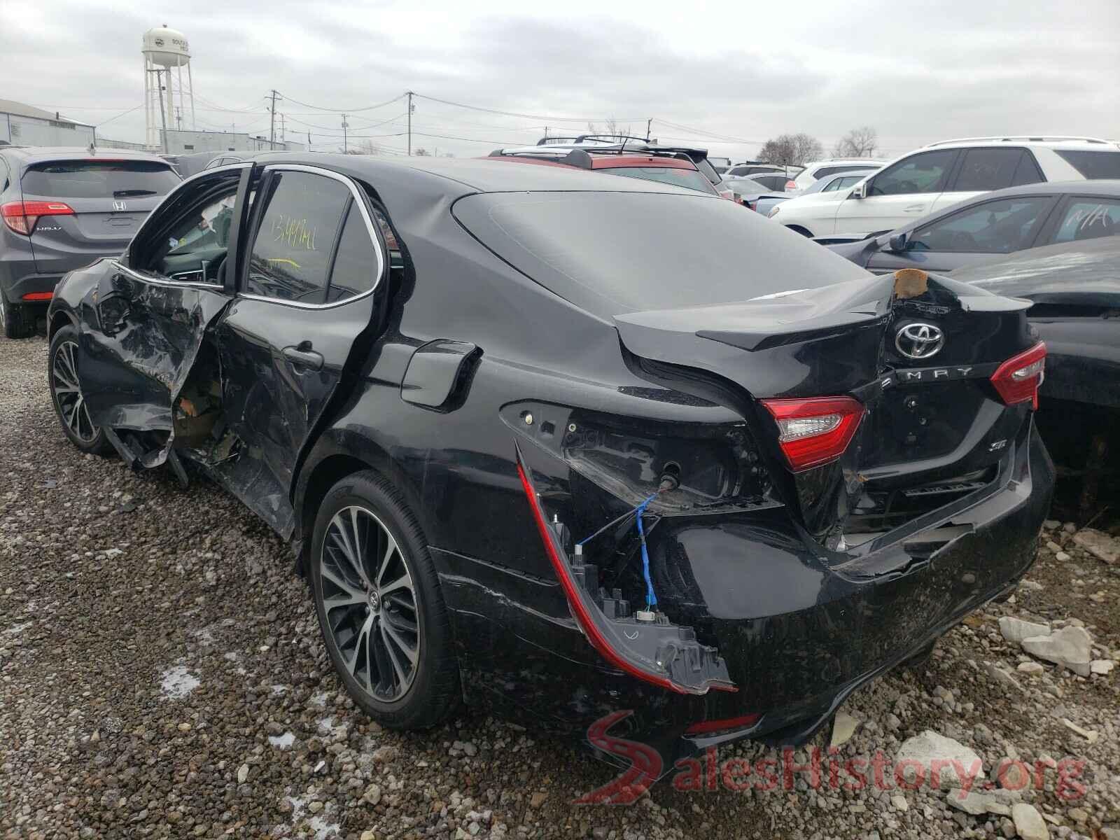 4T1B11HK7JU070179 2018 TOYOTA CAMRY