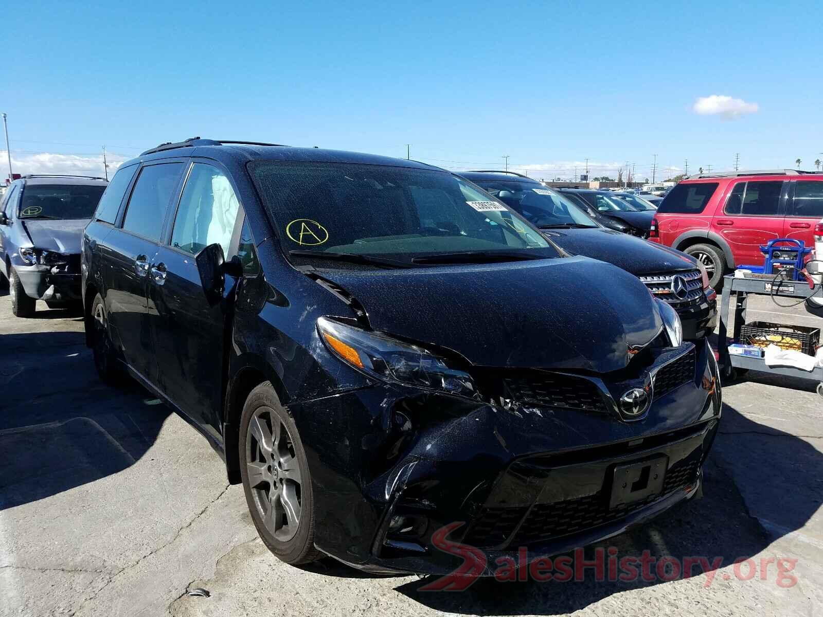 5TDXZ3DC7KS012513 2019 TOYOTA SIENNA