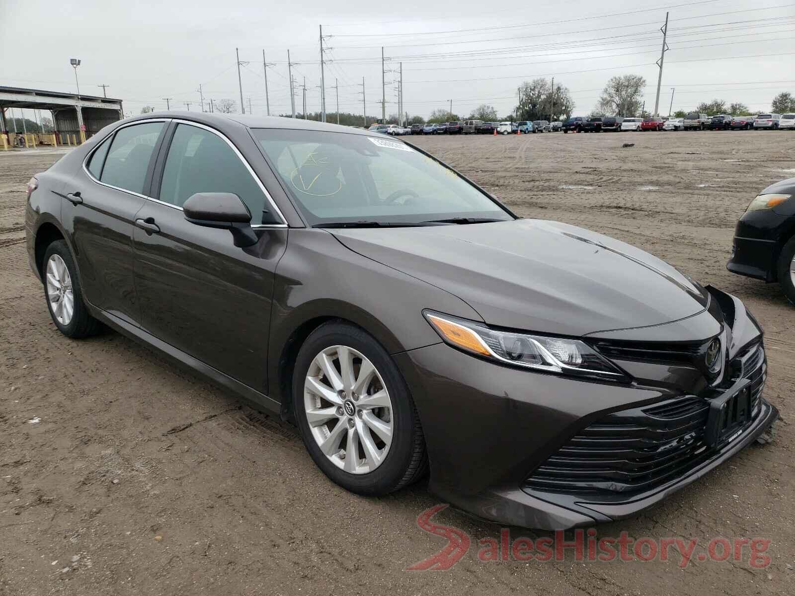 4T1B11HK4JU035910 2018 TOYOTA CAMRY