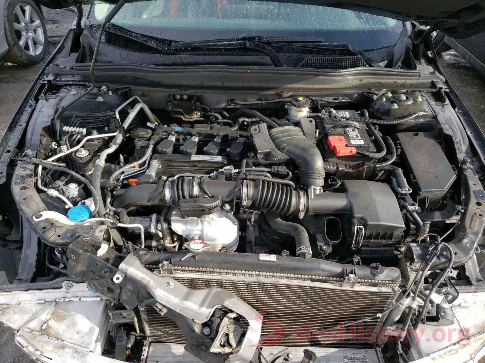 1HGCV1F16JA061029 2018 HONDA ACCORD