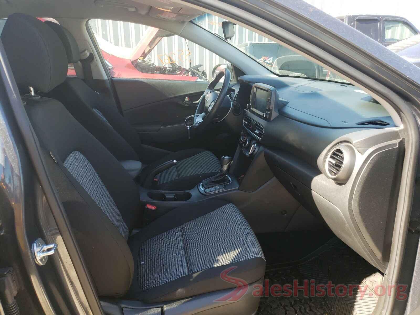 KM8K22AA9JU105261 2018 HYUNDAI KONA