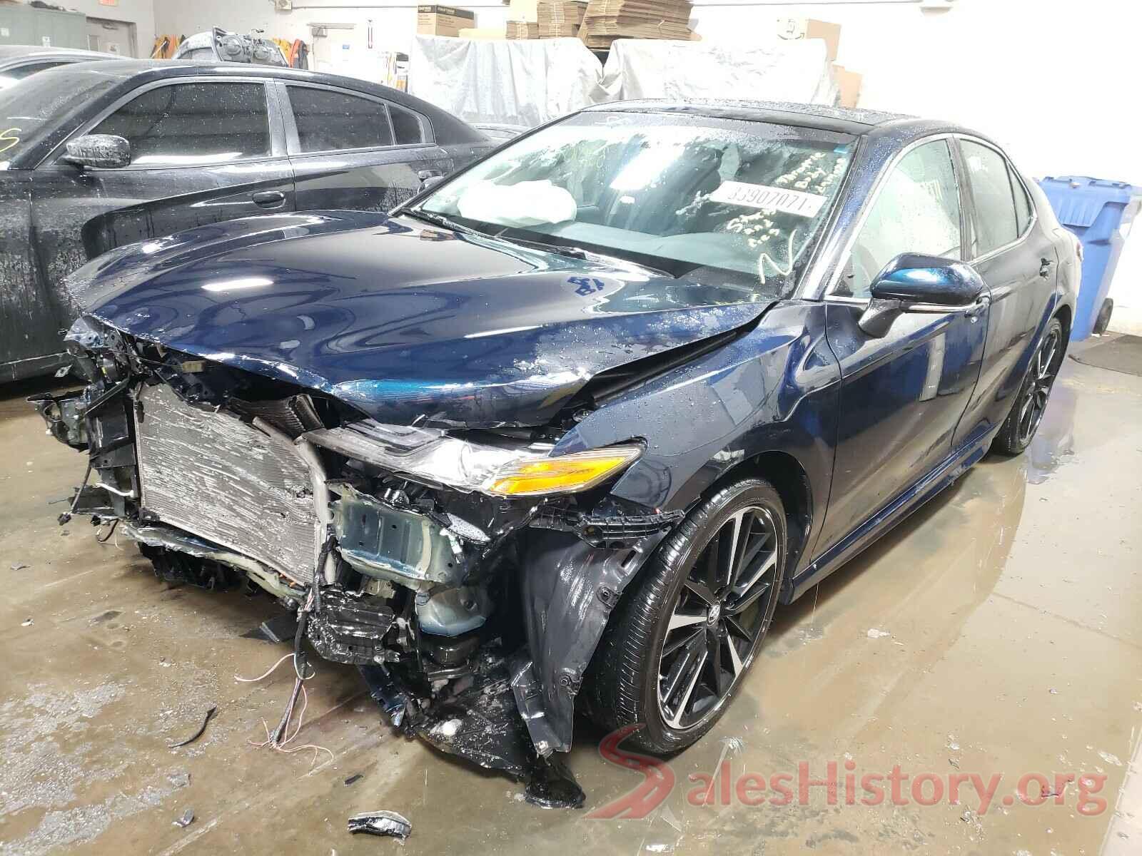 4T1B61HK3JU674457 2018 TOYOTA CAMRY