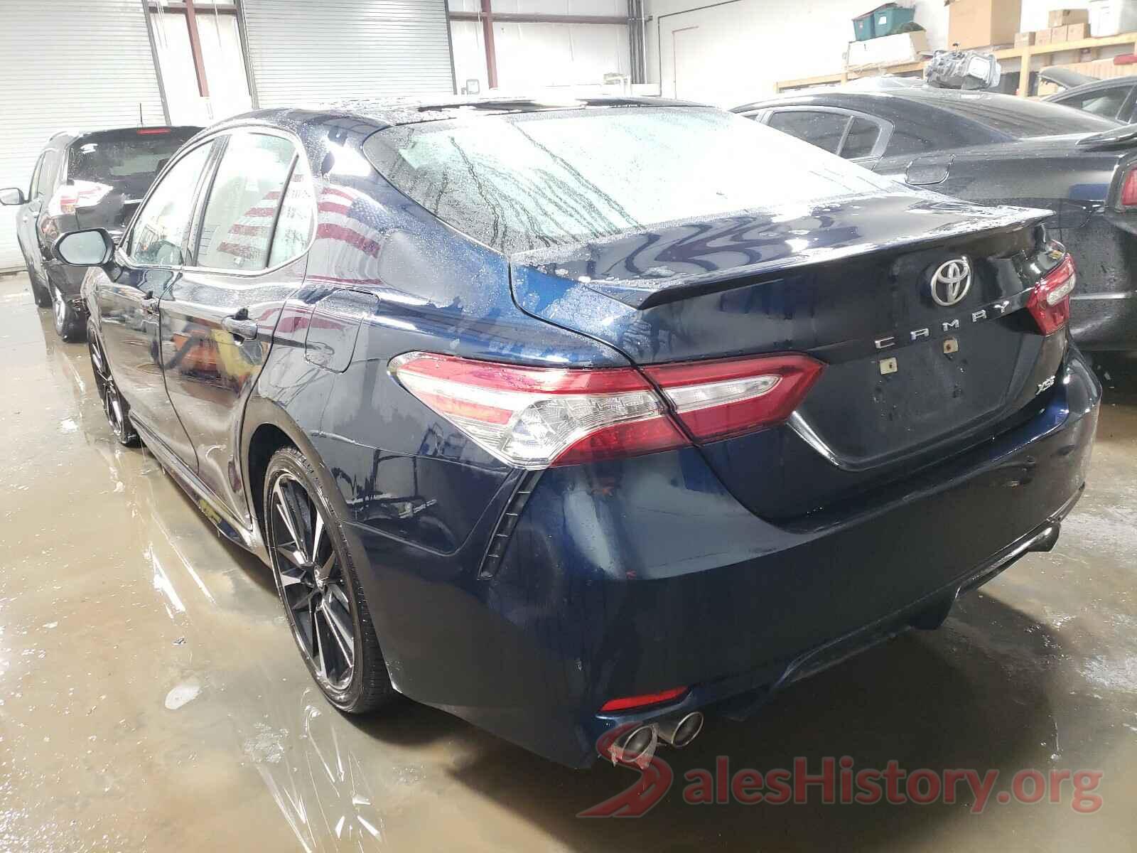 4T1B61HK3JU674457 2018 TOYOTA CAMRY