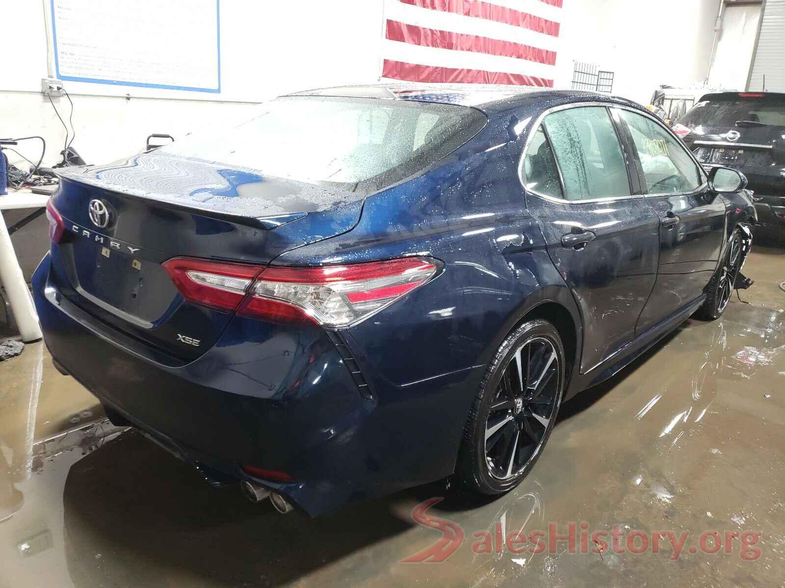 4T1B61HK3JU674457 2018 TOYOTA CAMRY