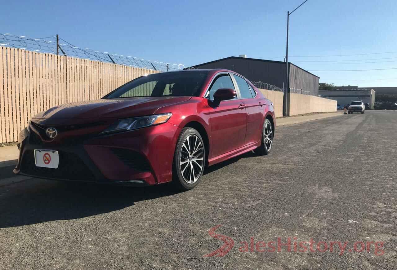 4T1B11HK5JU671428 2018 TOYOTA CAMRY