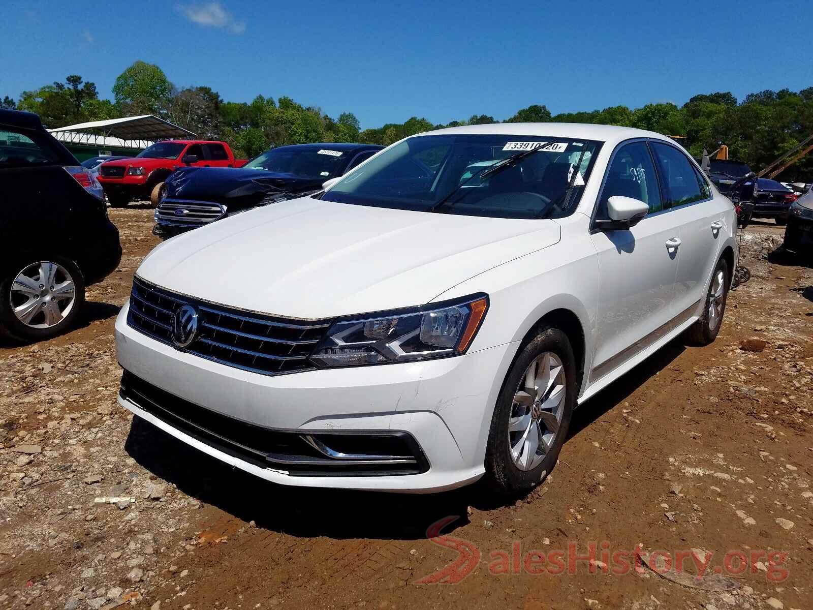 1VWAT7A3XHC021006 2017 VOLKSWAGEN PASSAT