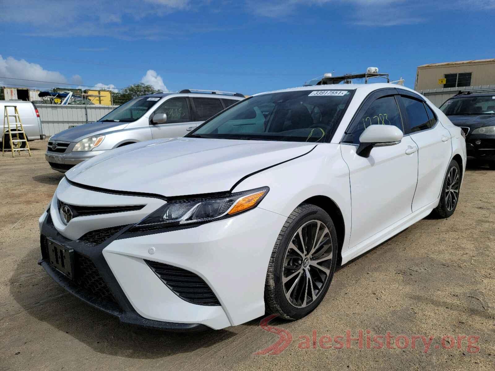 4T1B11HK3KU789592 2019 TOYOTA CAMRY