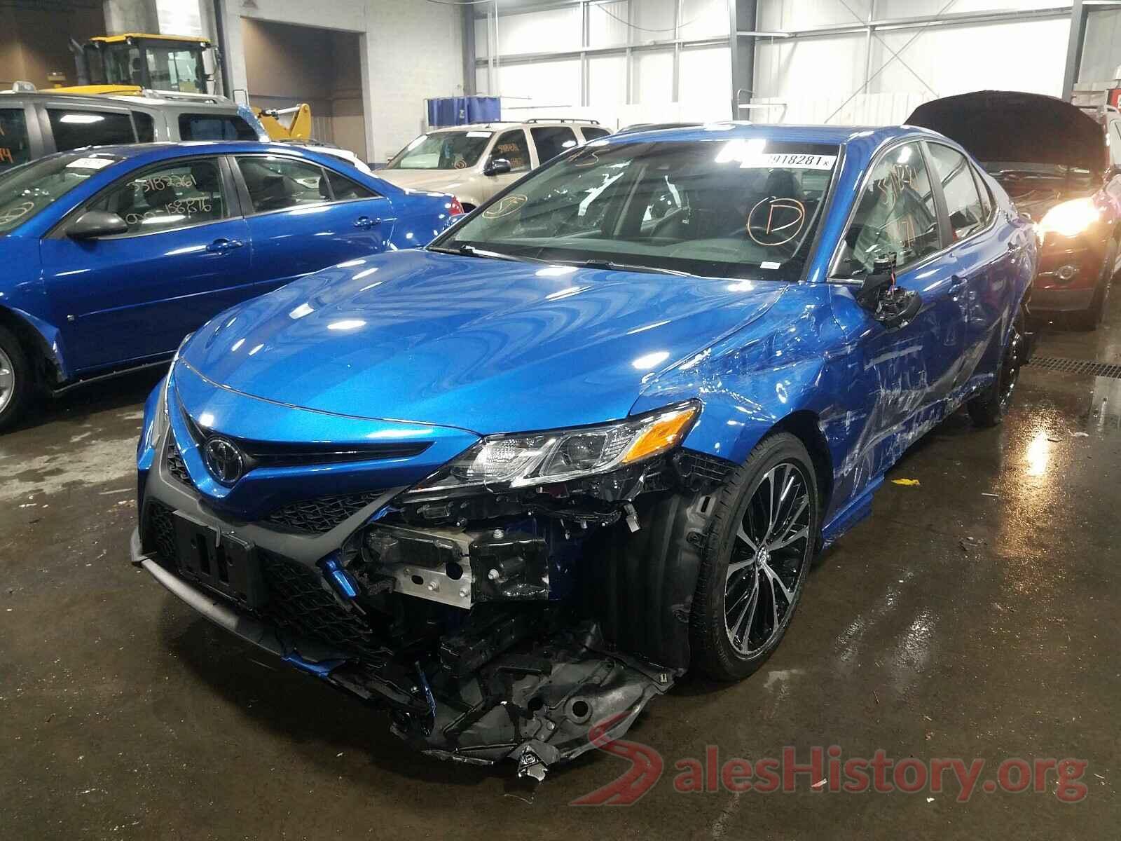 4T1B11HK5JU052702 2018 TOYOTA CAMRY