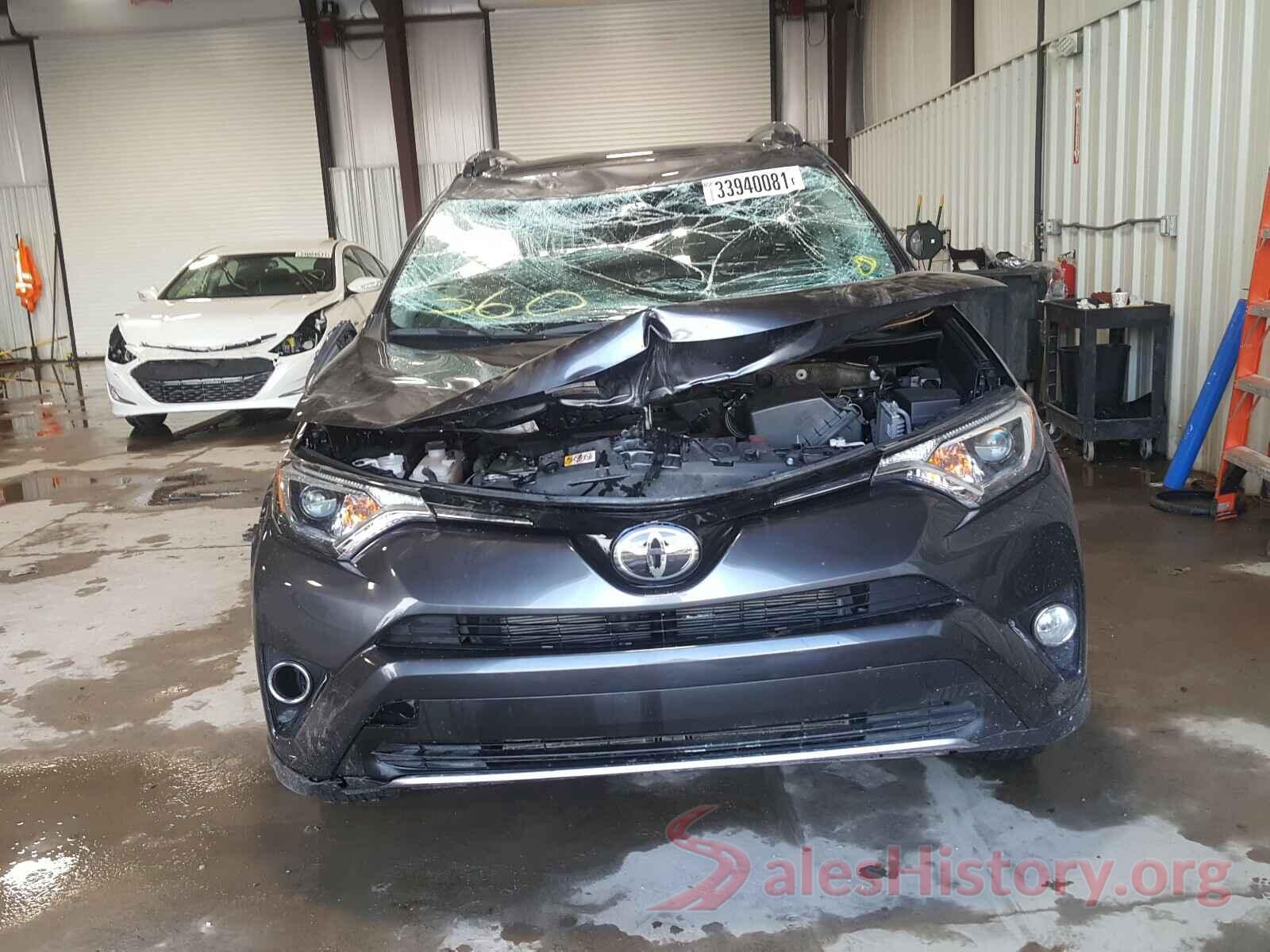 JTMRFREV9JJ743363 2018 TOYOTA RAV4