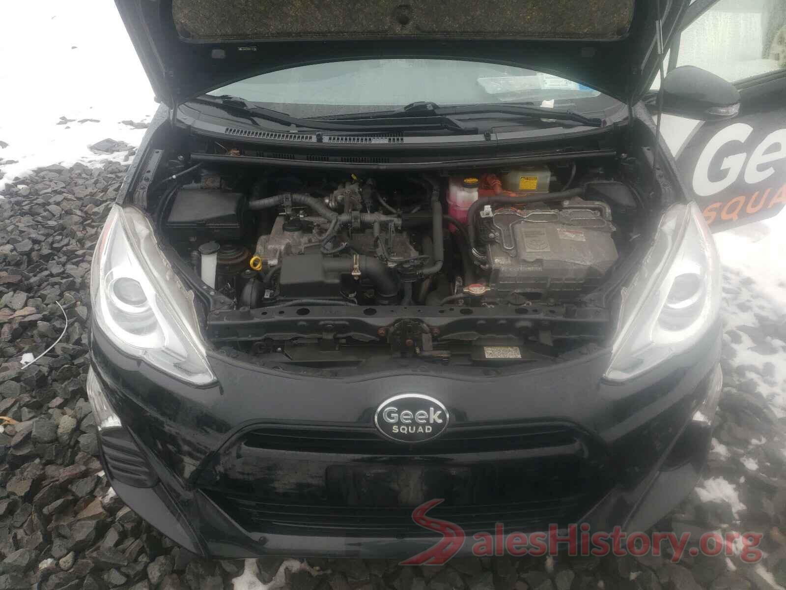 JTDKDTB38G1121384 2016 TOYOTA PRIUS