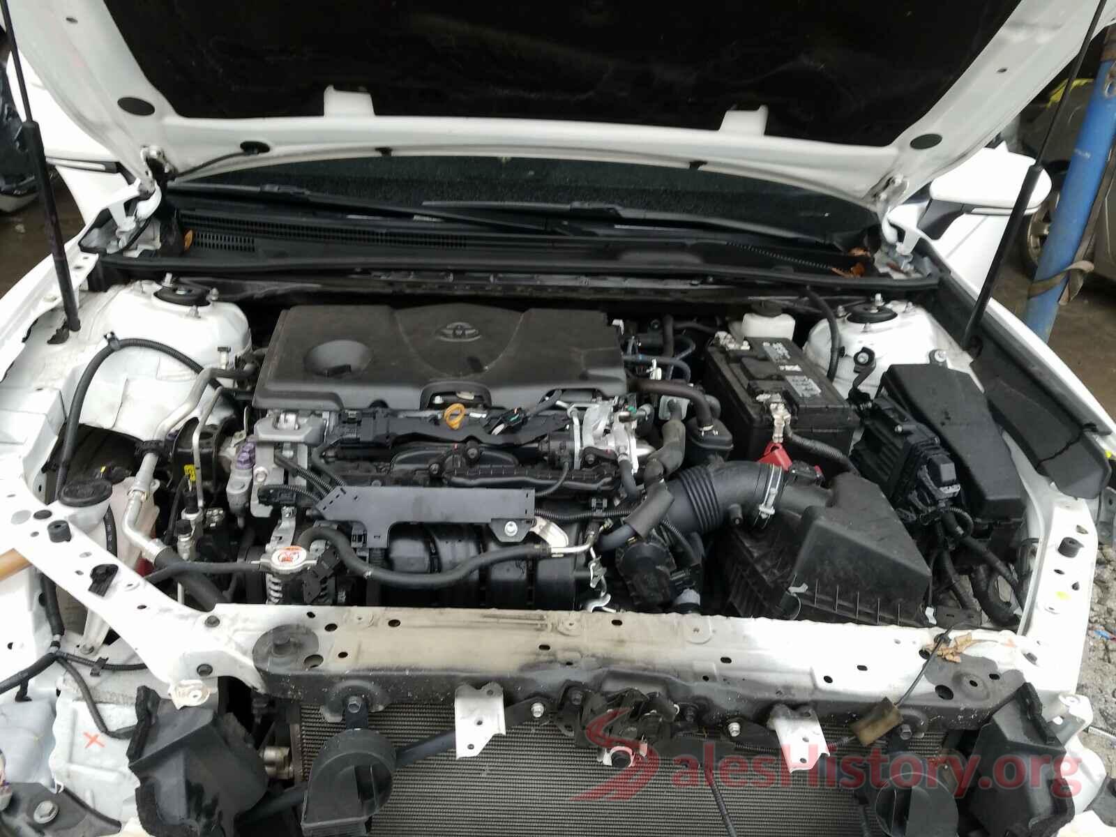 4T1B11HK8JU117767 2018 TOYOTA CAMRY