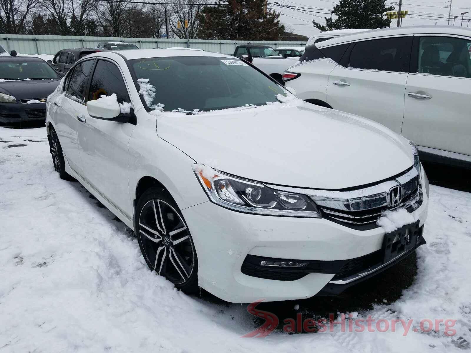 1HGCR2F52HA072214 2017 HONDA ACCORD