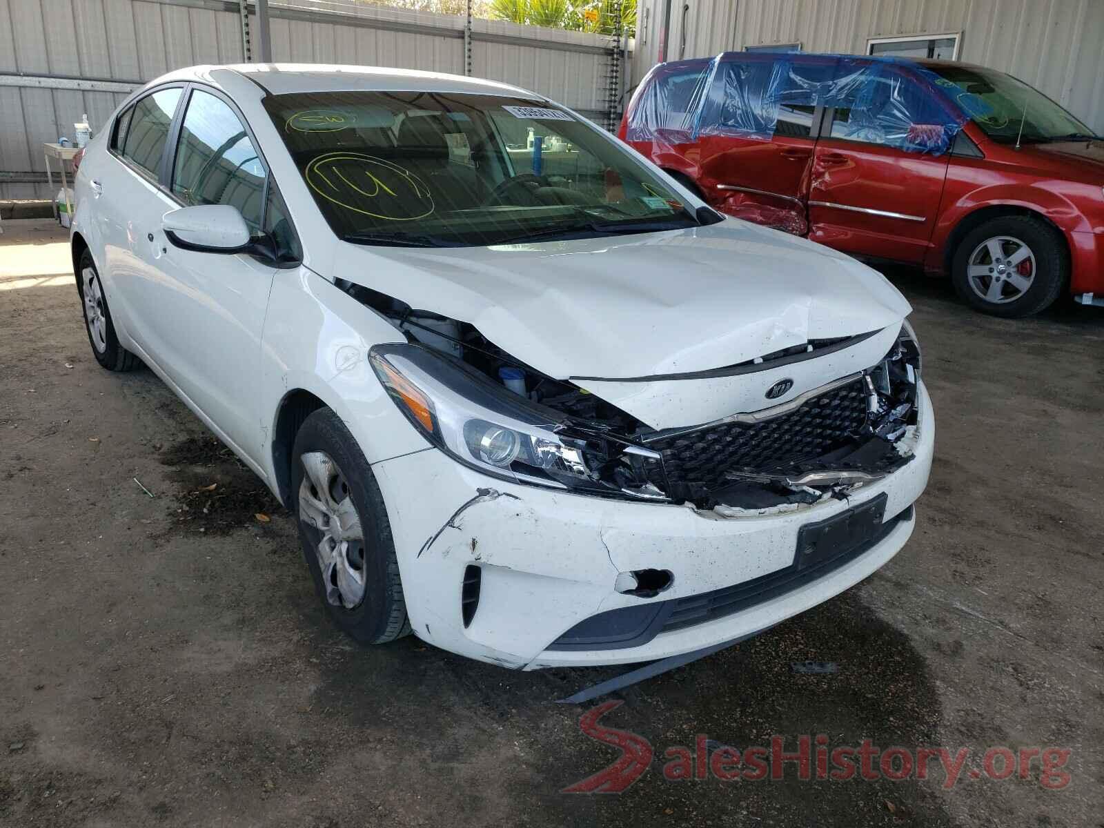 3KPFK4A70HE055798 2017 KIA FORTE