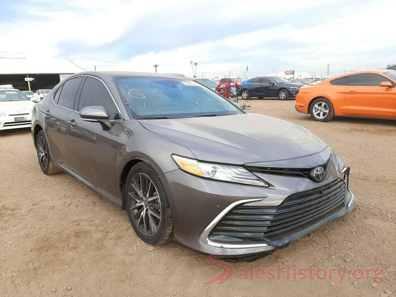 4T1F11AK7MU468069 2021 TOYOTA CAMRY