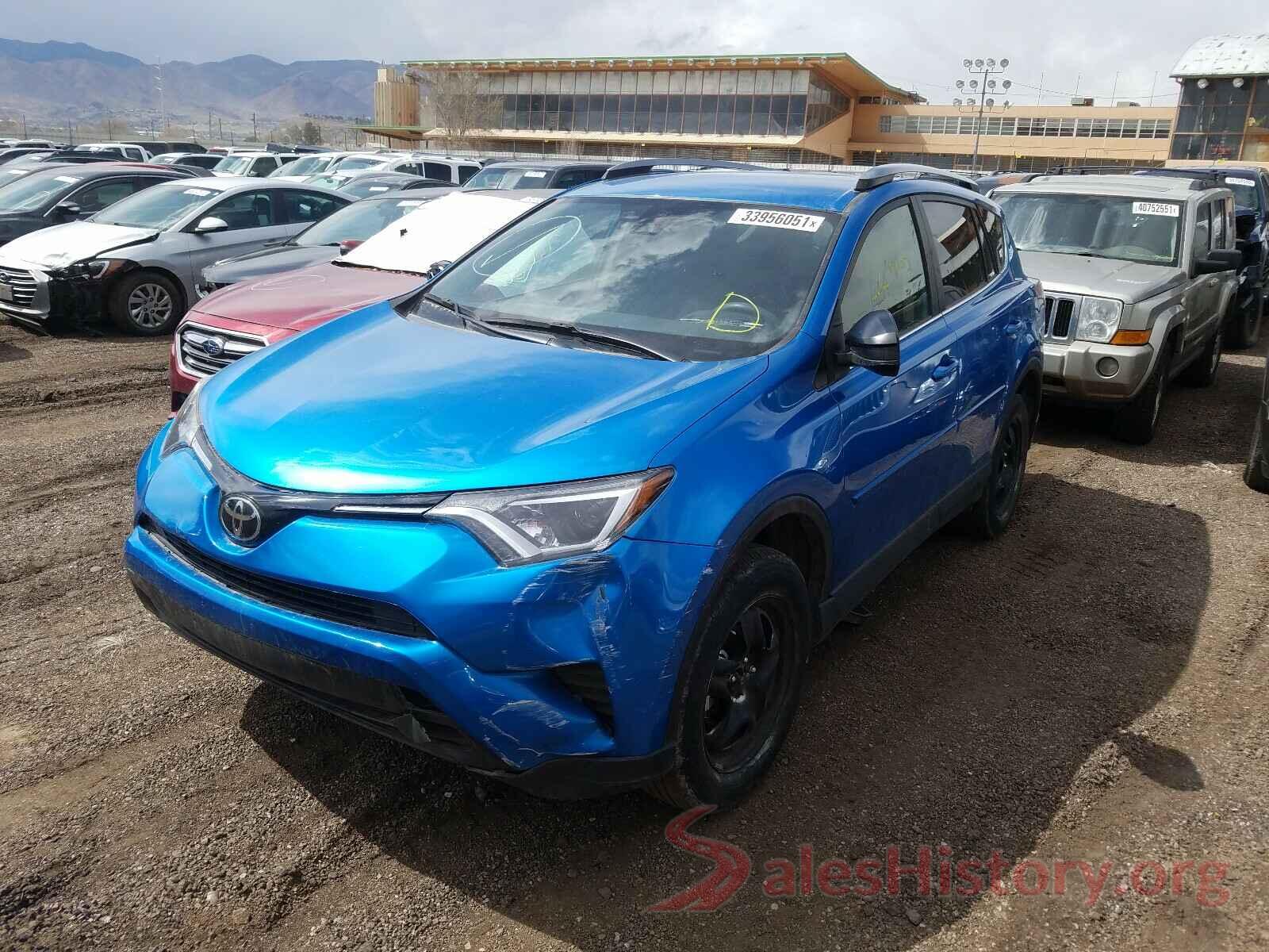 JTMBFREV6JJ737005 2018 TOYOTA RAV4