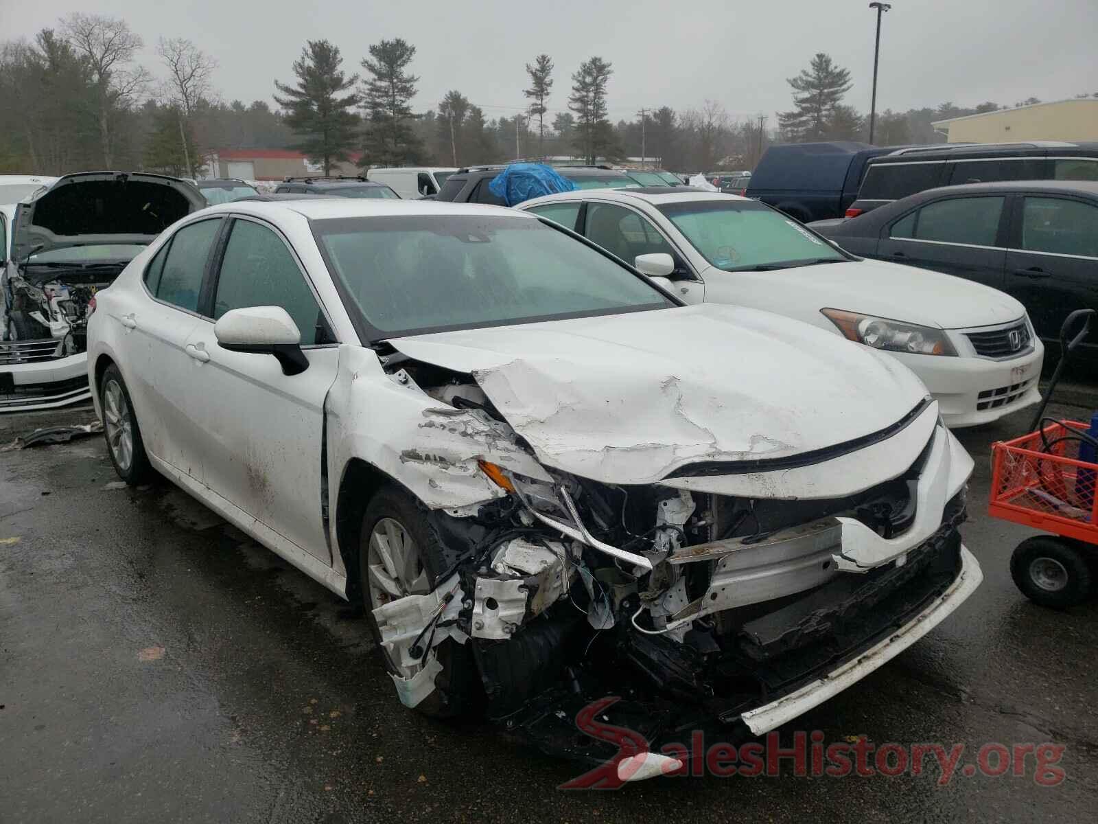 4T1B11HK4JU148496 2018 TOYOTA CAMRY